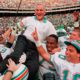 Photo of Don Shula being carried by the team in 1993